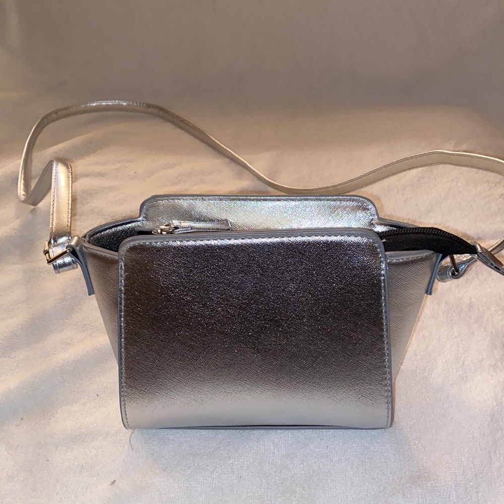 NWOT silver metallic purse